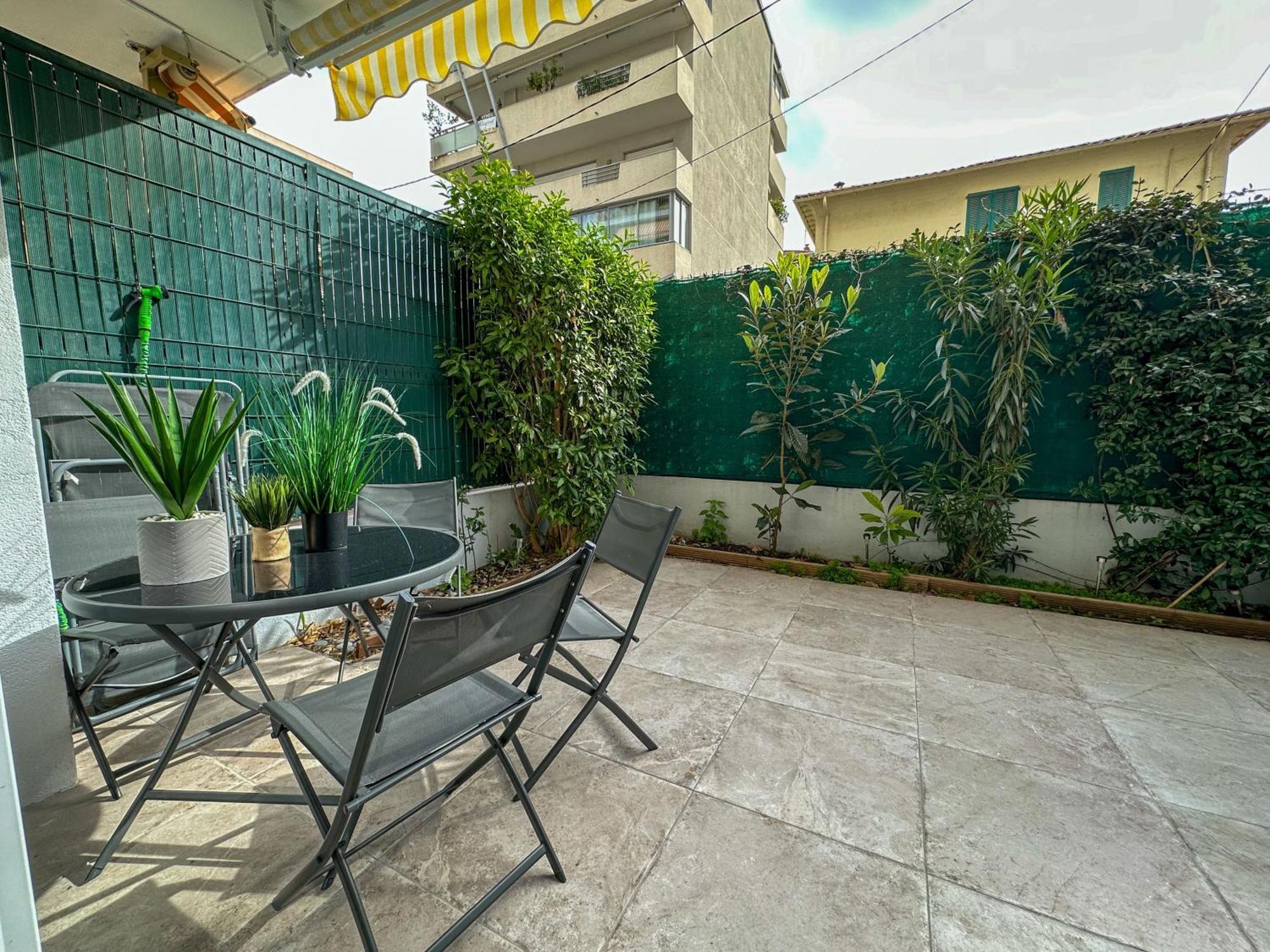 Cosy Madrid, Appartement Proche De La Mer Cannes Exterior foto