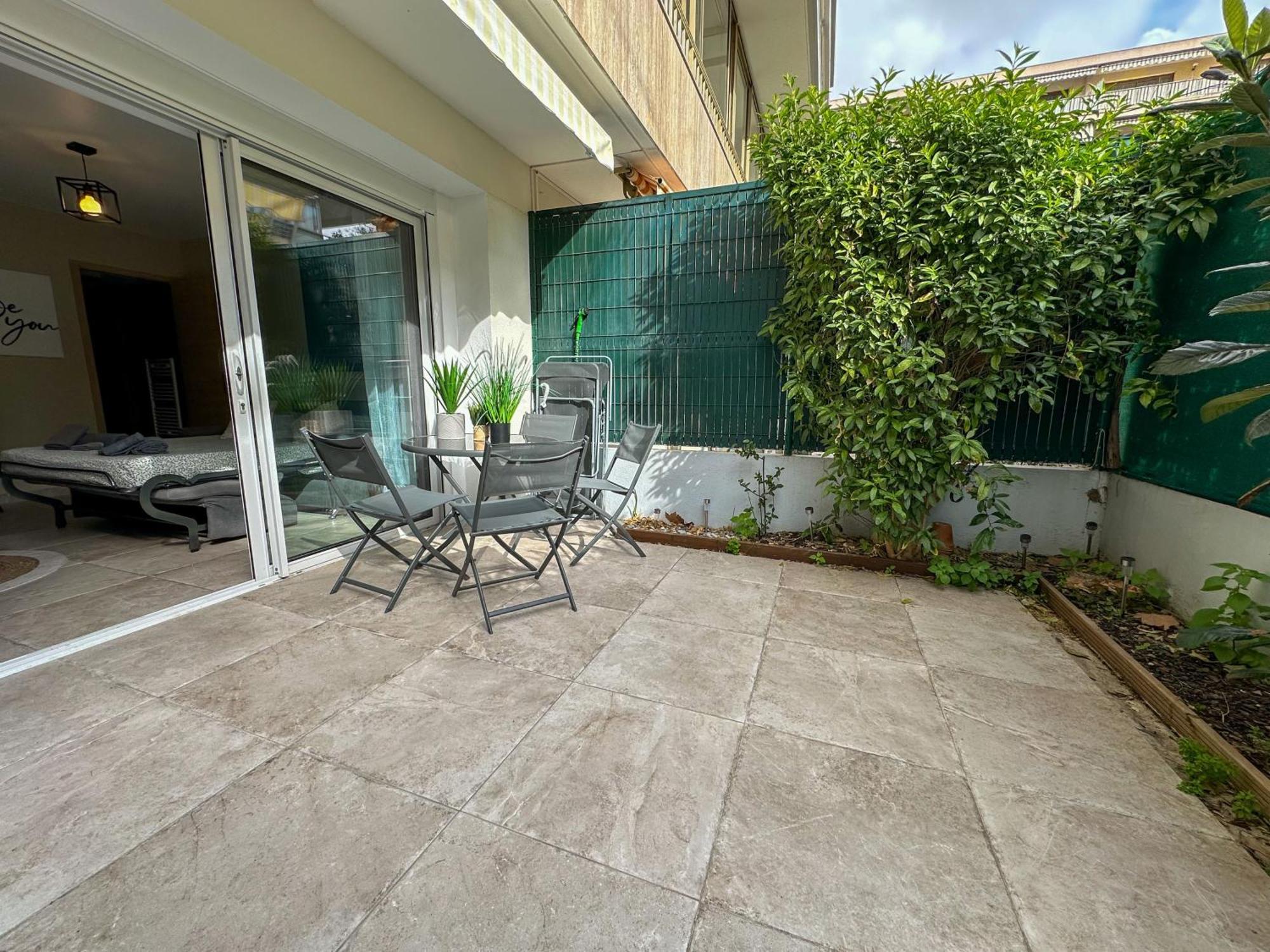 Cosy Madrid, Appartement Proche De La Mer Cannes Exterior foto