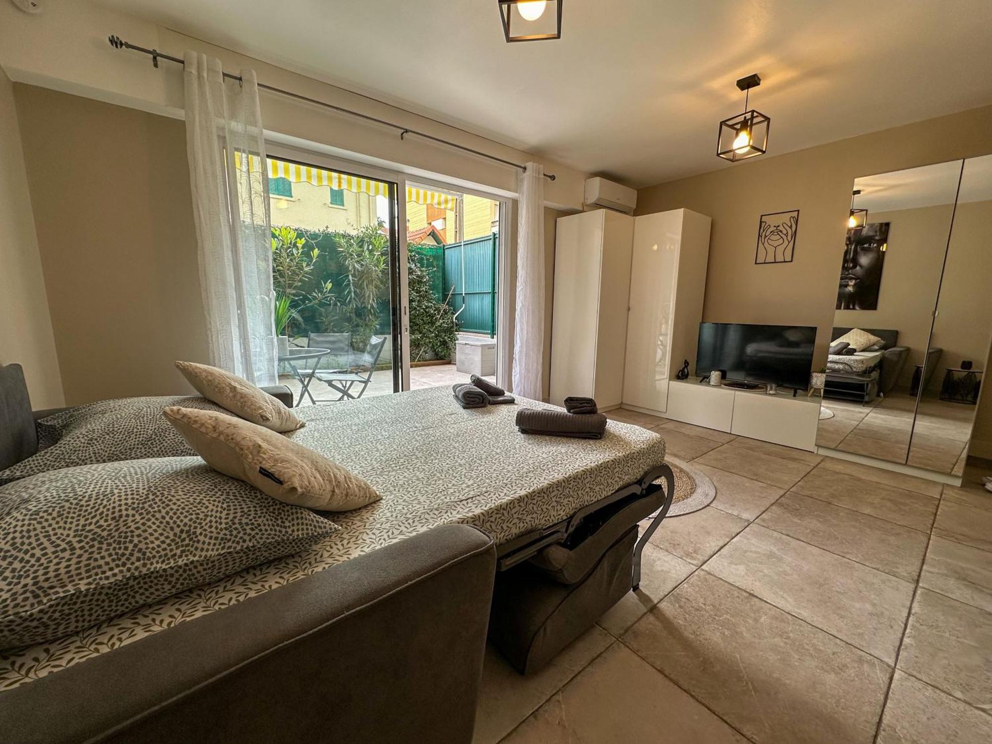 Cosy Madrid, Appartement Proche De La Mer Cannes Exterior foto