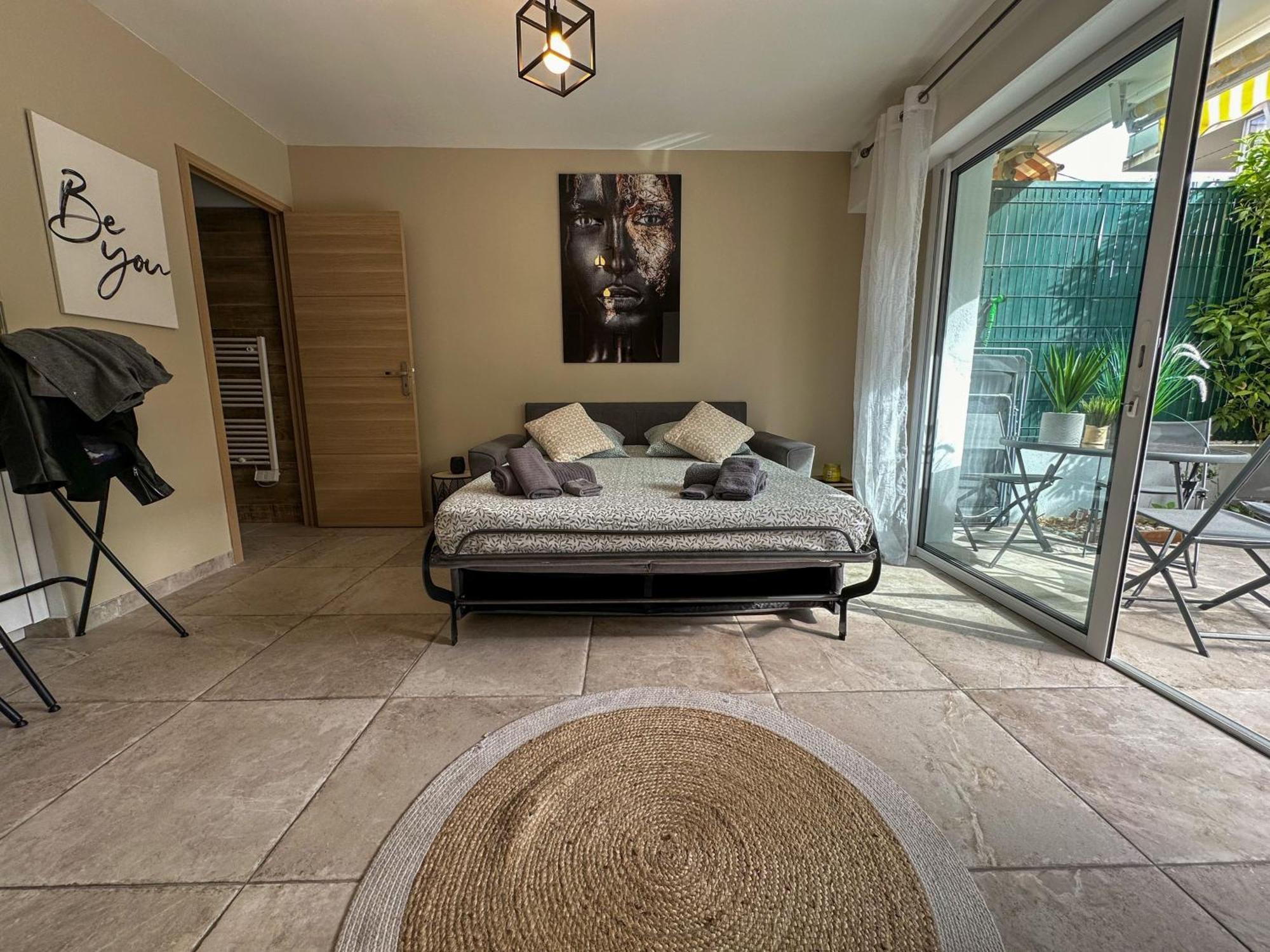 Cosy Madrid, Appartement Proche De La Mer Cannes Exterior foto